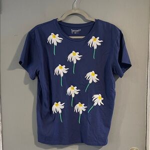 BannerDay Floral Embroidered Navy Tee